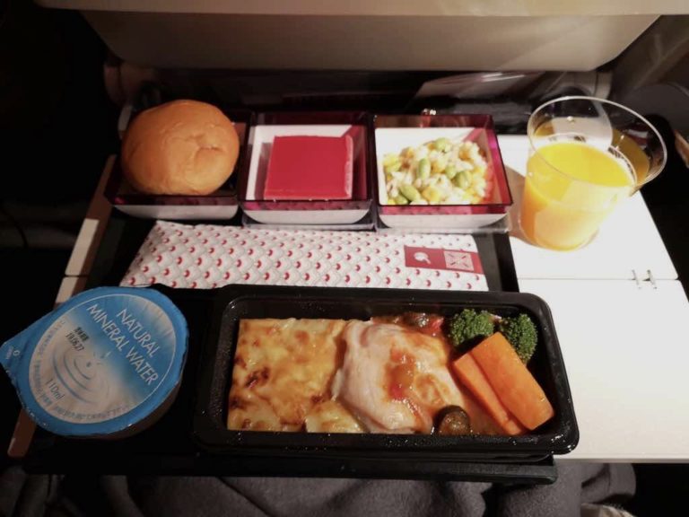 カタール航空エコノミークラス機内食 Tabiblog